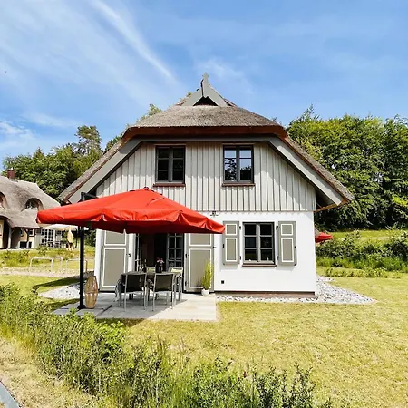 Ferienhaus Sehnsuchtsort 04 Feriendorf Klein Stresow Ruegen By Ruyastay Putbus Extérieur photo